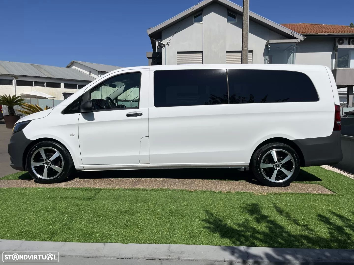 Mercedes-Benz Vito Tourer 109 CDI (BlueTEC) Extra-Longa SELECT - 10