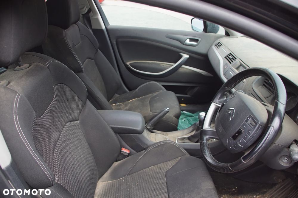 Auto na części - Citroen C5 II X7 1.6 HDI 110 KM 9HZ BE4R KTV 2008R Silnik Skrzynia Drzwi Szyba Błotnik Klapa Lampa Deska Kokpit Sterownik Moduł Kierownica Licznik - 10