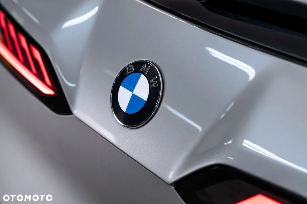 BMW iX3 - 17