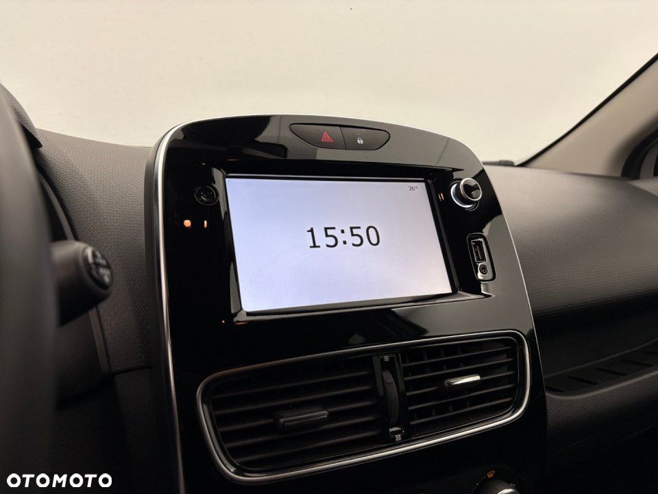 Renault Clio - 12
