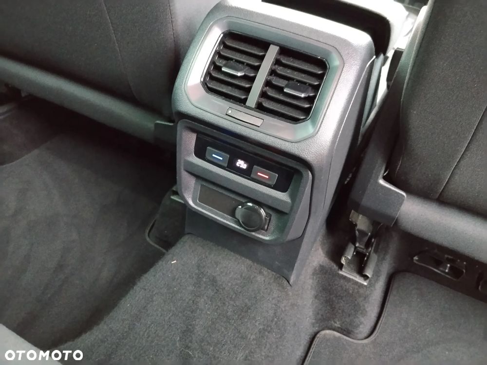 Volkswagen Tiguan 1.5 TSI OPF DSG URBAN SPORT - 32