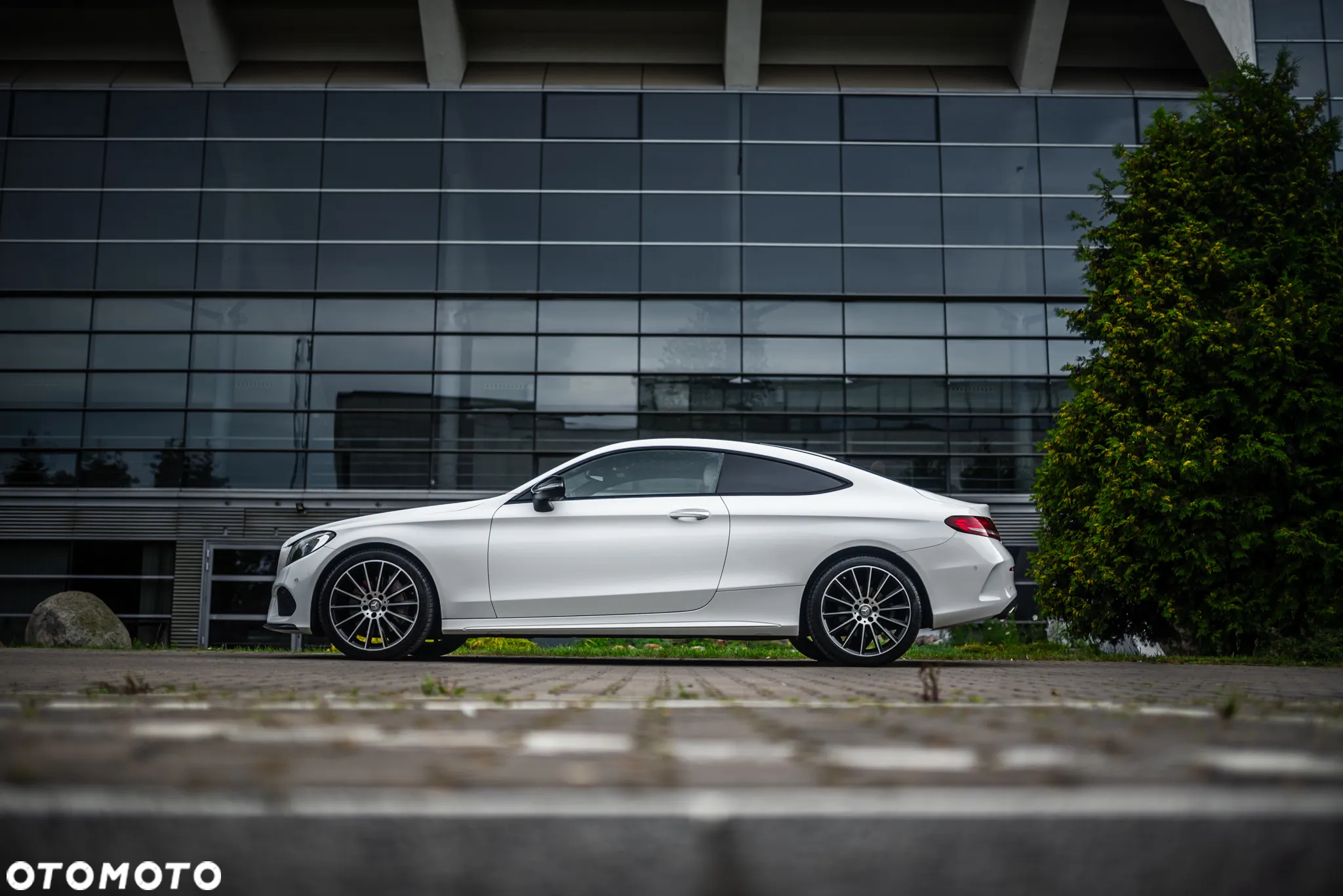 Mercedes-Benz Klasa C 300 7G-TRONIC - 4