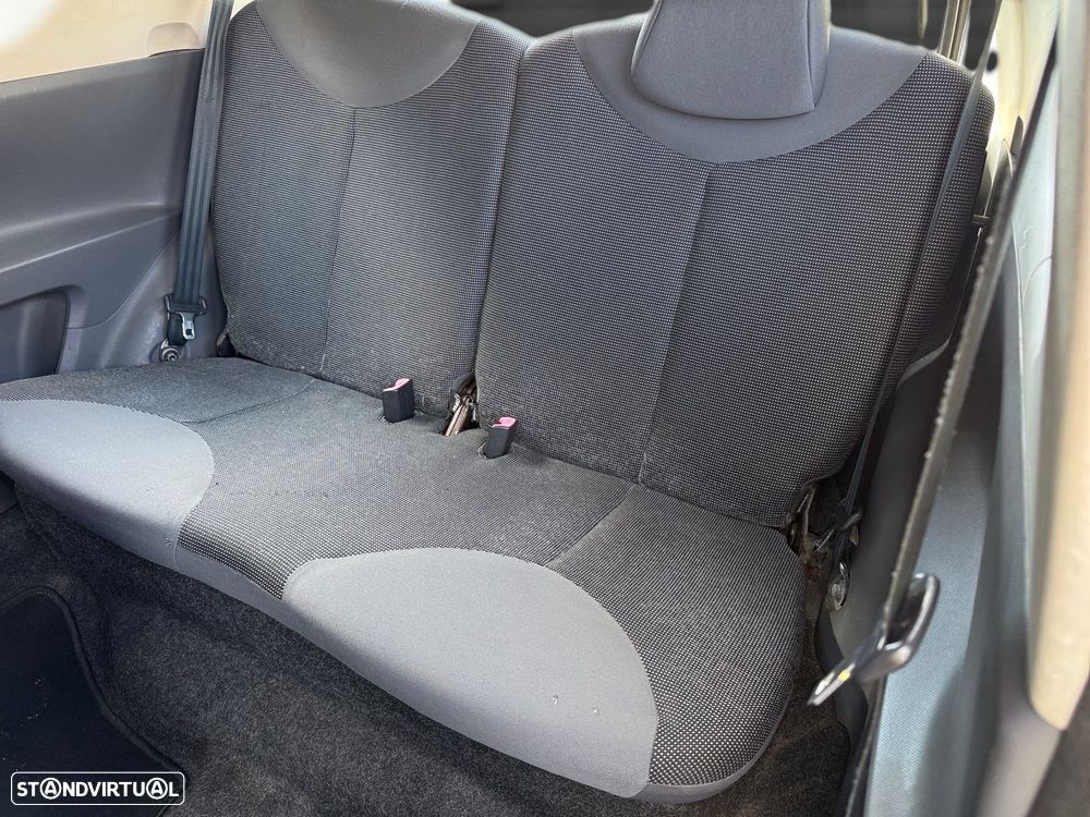 Peugeot 107 1.0 Style - 11