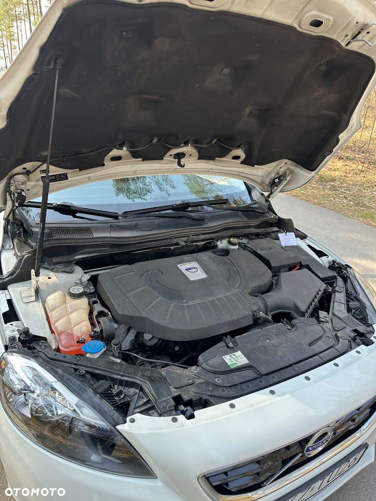 Volvo V40 D3 Kinetic - 23