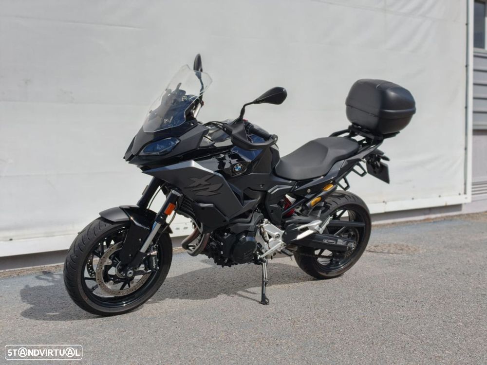 BMW F 900 XR Triple Black - 3