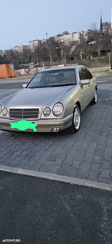 Mercedes-Benz E - 1