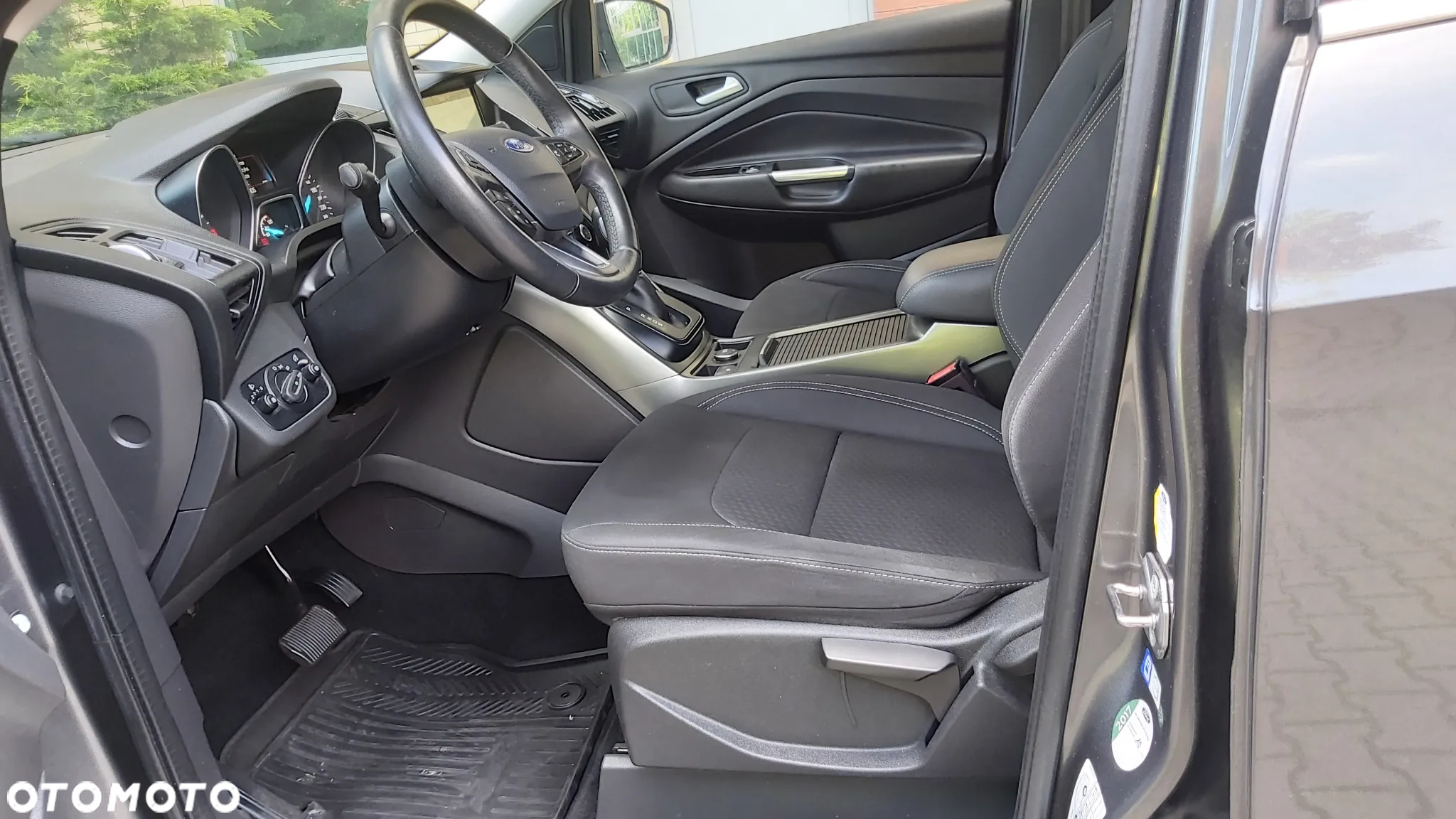 Ford Kuga - 13