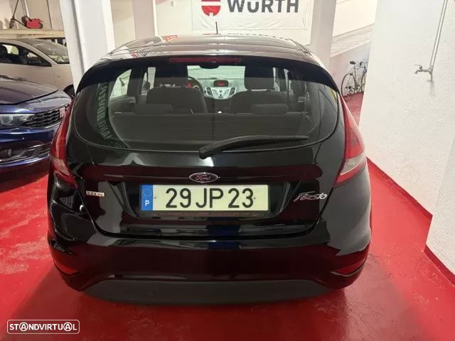 Ford Fiesta 1.4 TDCI — fotografia 5