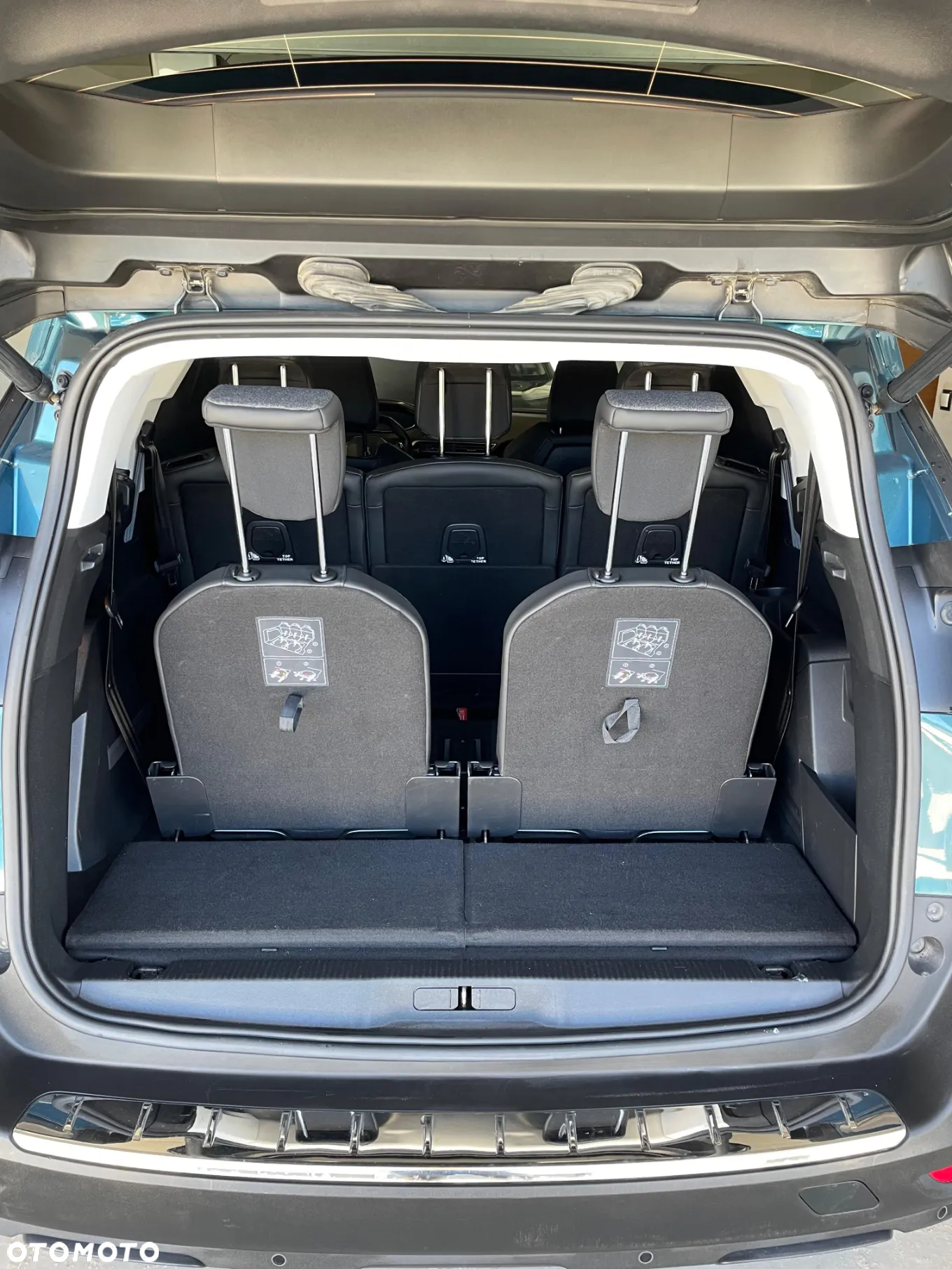Peugeot 5008 1.6 PureTech Allure S&S EAT8 - 16