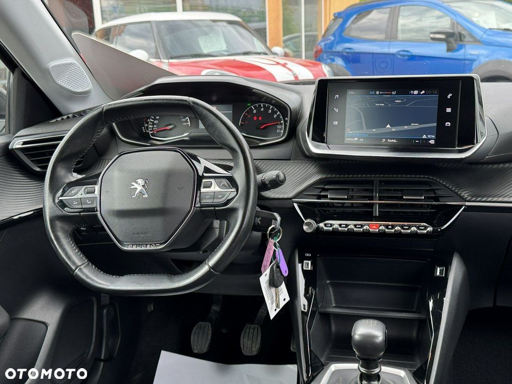 Peugeot 208 PureTech 100 Style - 24