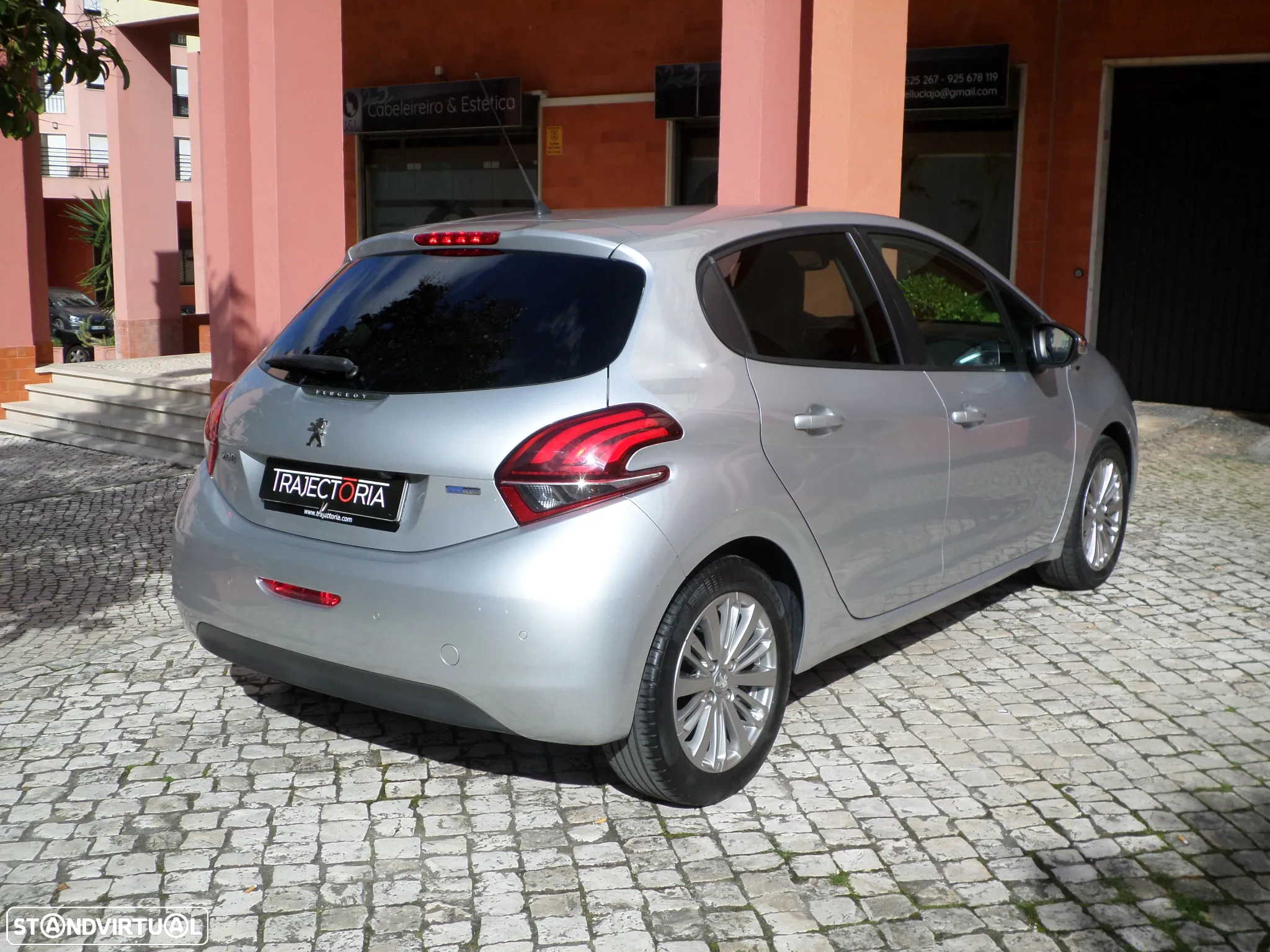 Peugeot 208 1.2 PureTech Style - 3