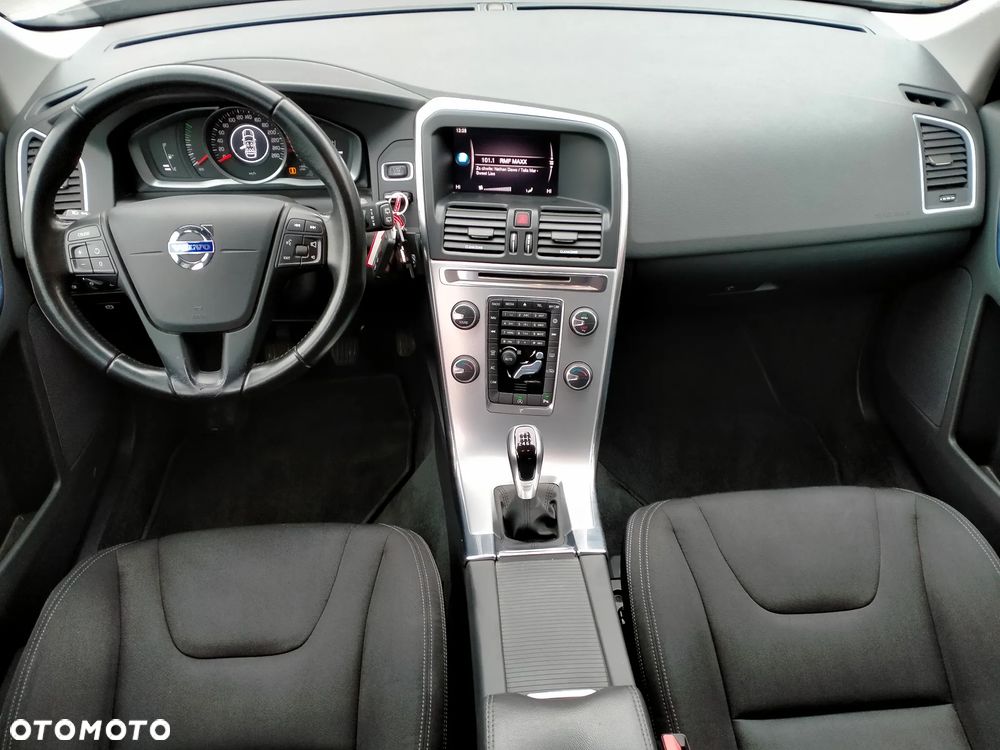 Volvo XC 60 D3 Kinetic - 12