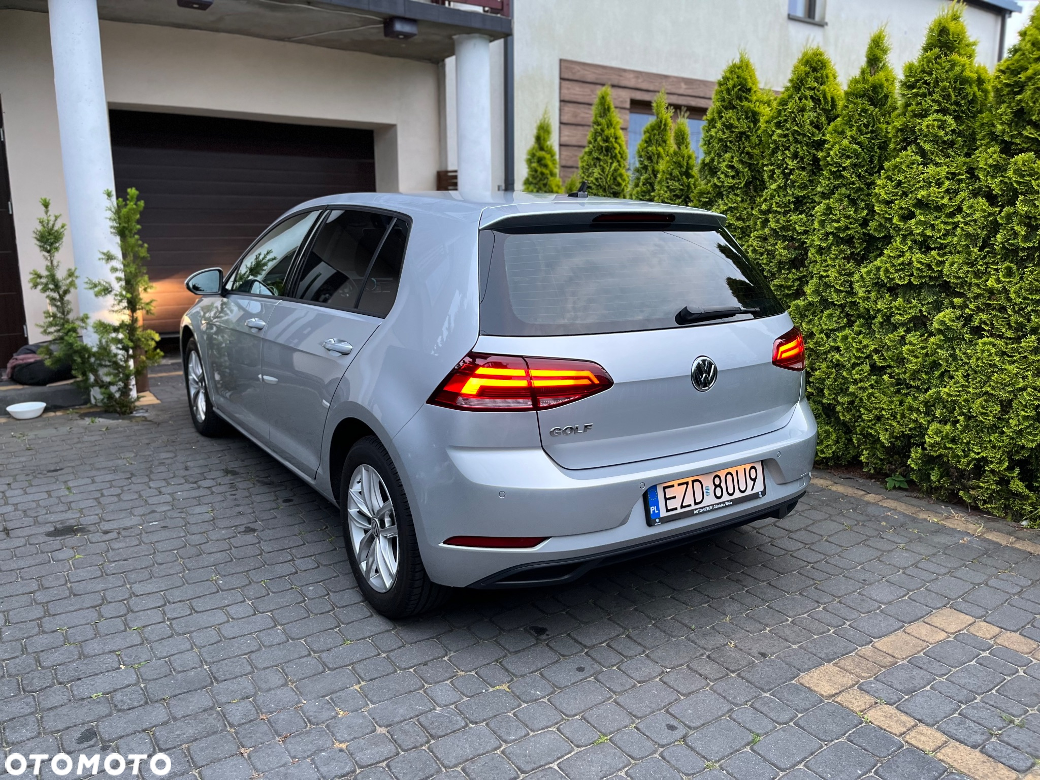Volkswagen Golf VII 1.0 TSI BMT Trendline - 2