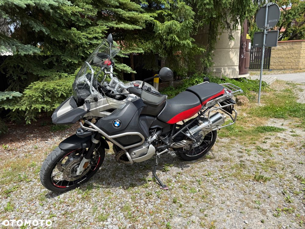 BMW R - 8