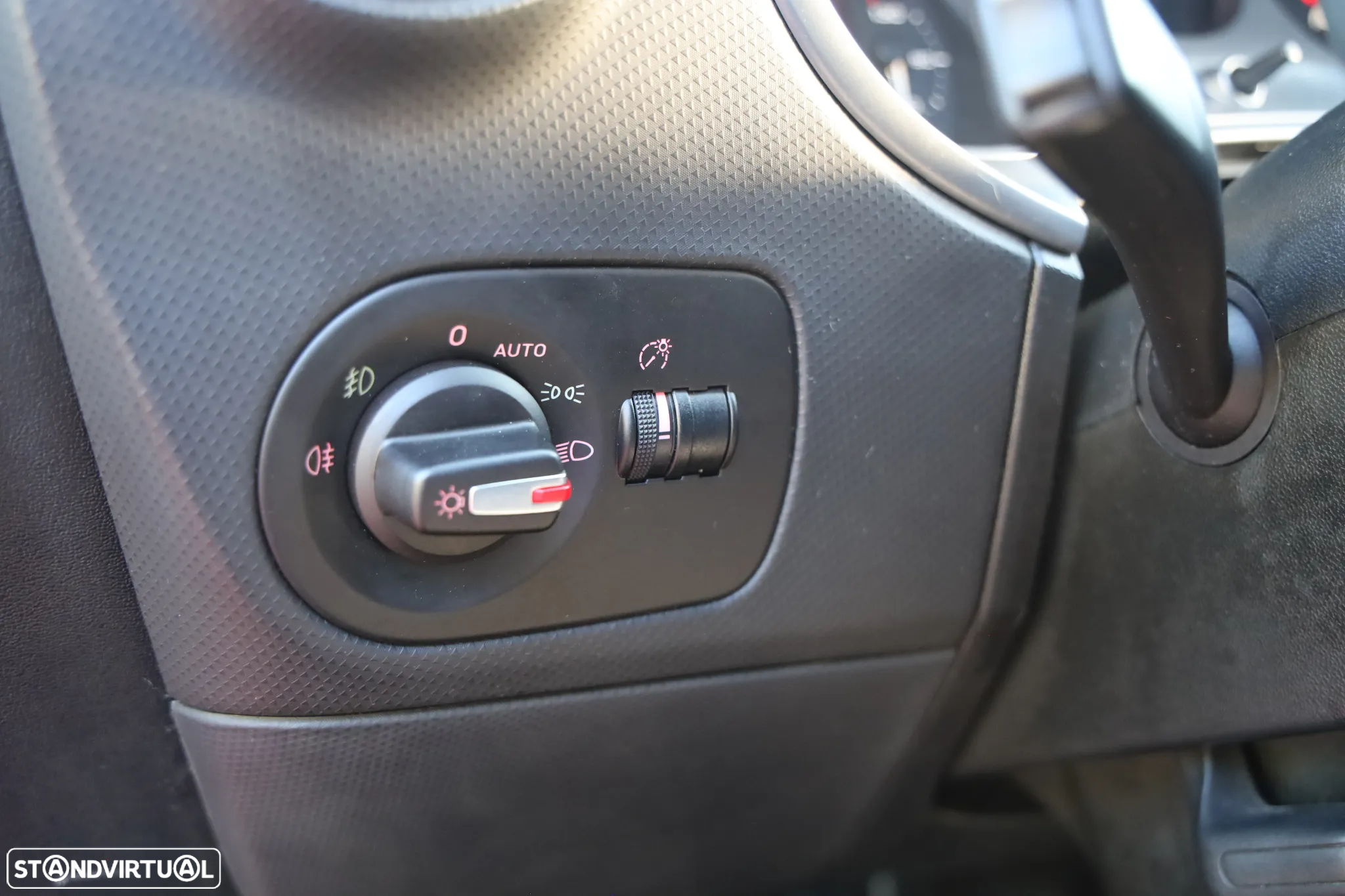 SEAT Leon 1.6 TDI Ecomotive Sport Start/Stop - 15