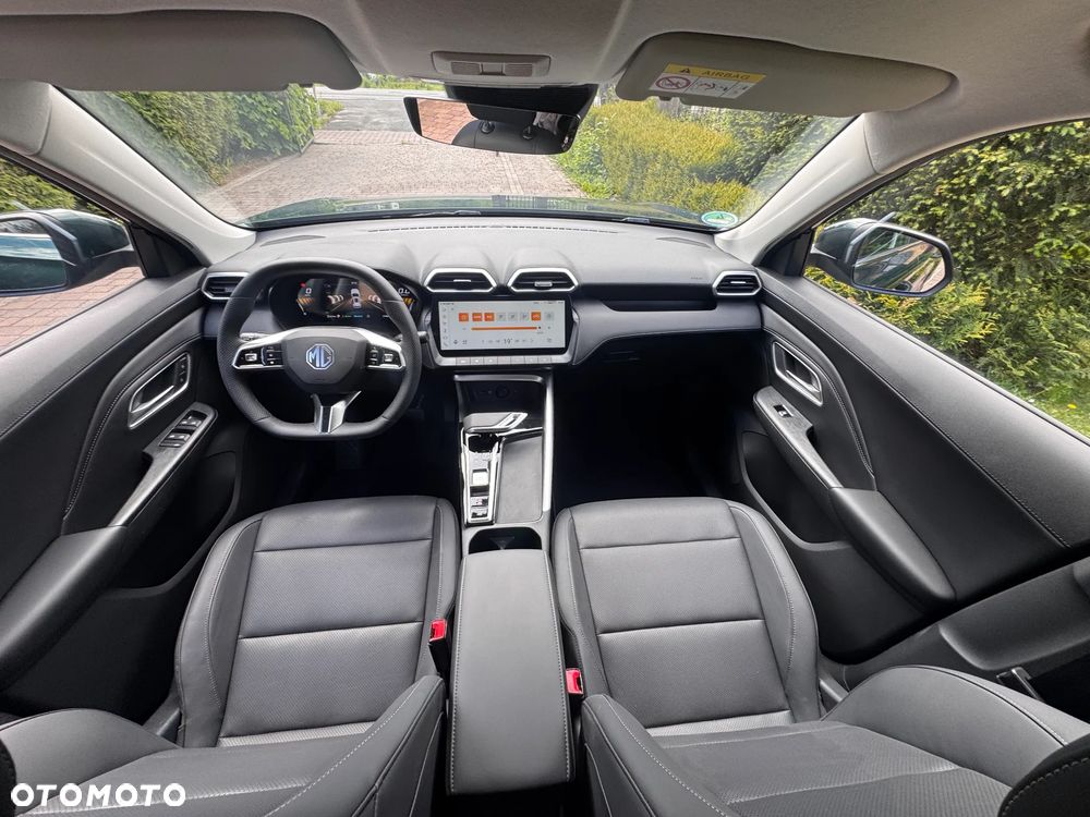 MG ZS 1.5 HEV+ Exclusive - 10