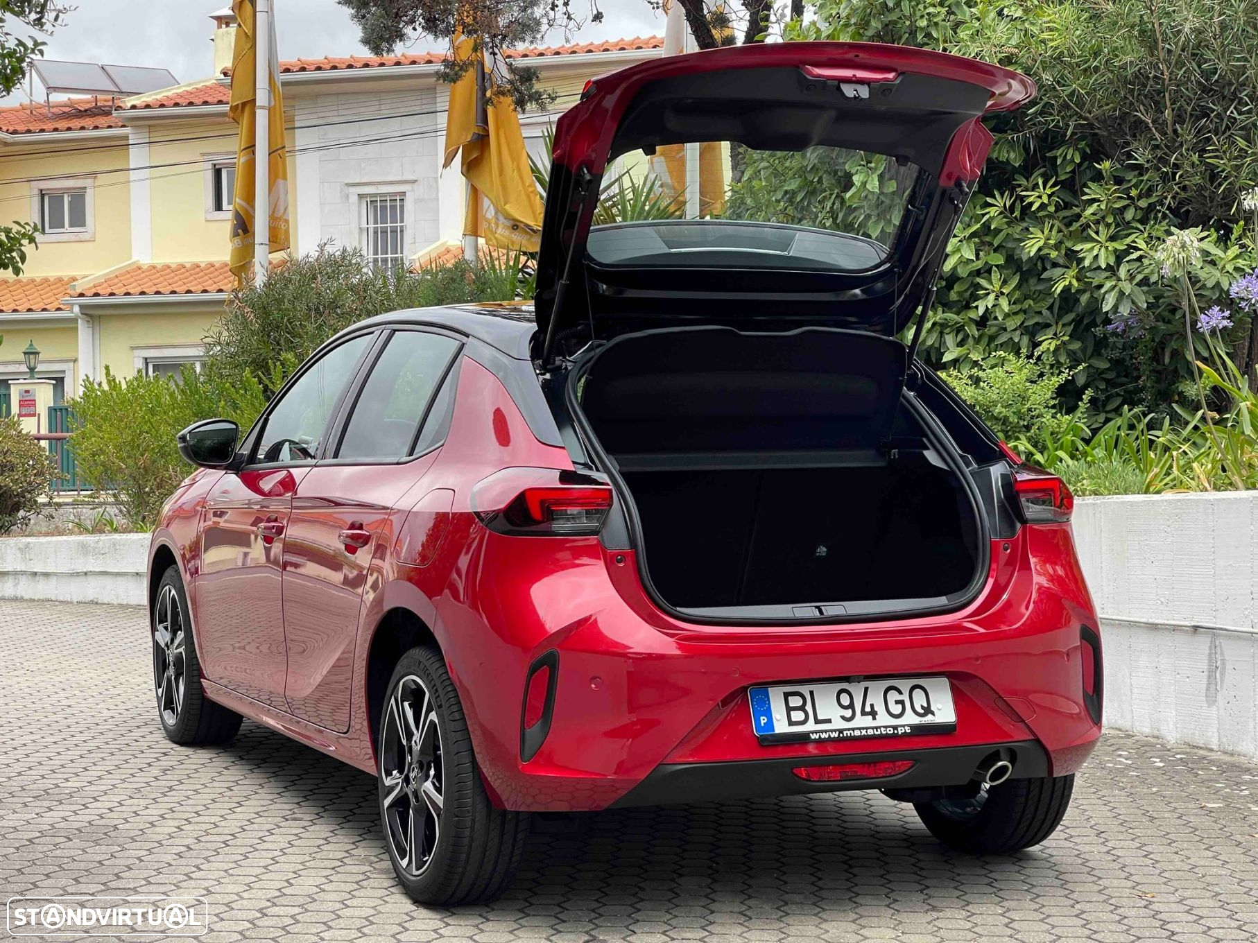 Opel Corsa 1.2 T GS - 26