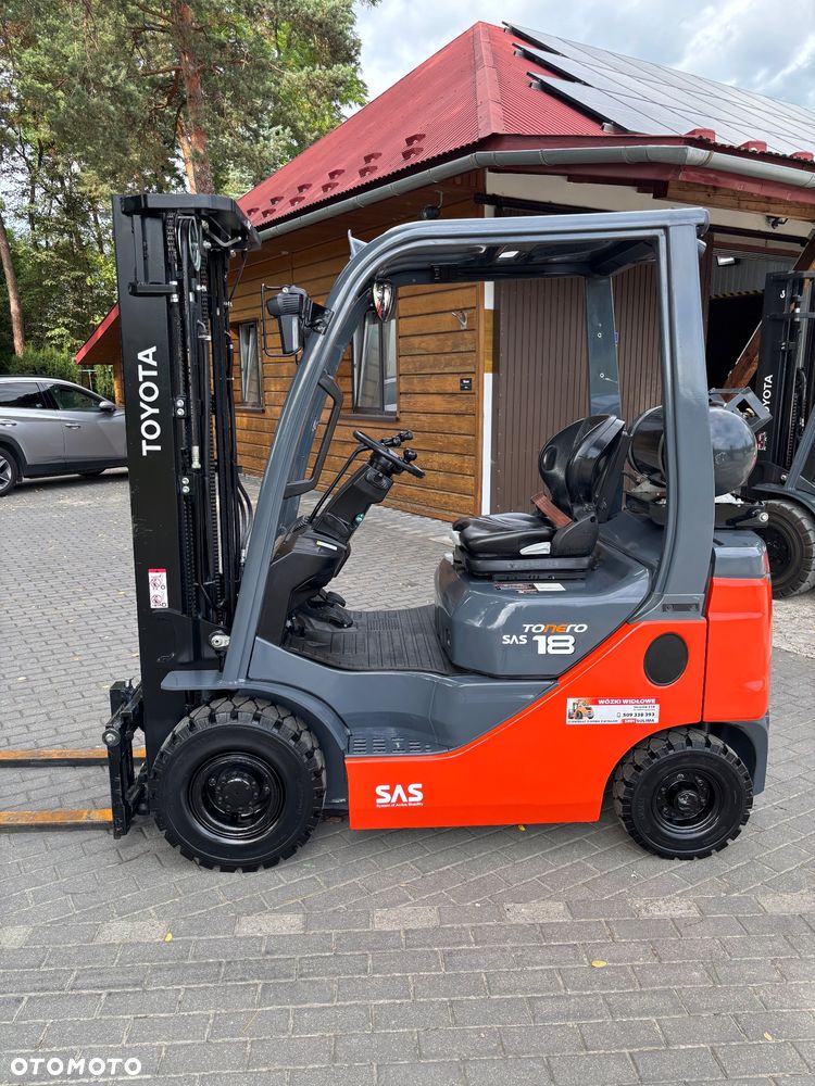 Toyota wózek widłowy 8FGF18 JAK NOWY! 3038h! LPG 63 800 netto - 1
