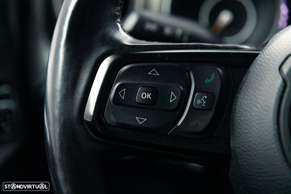 Jeep Wrangler Unlimited 2.2 CRD Sport AT - 52