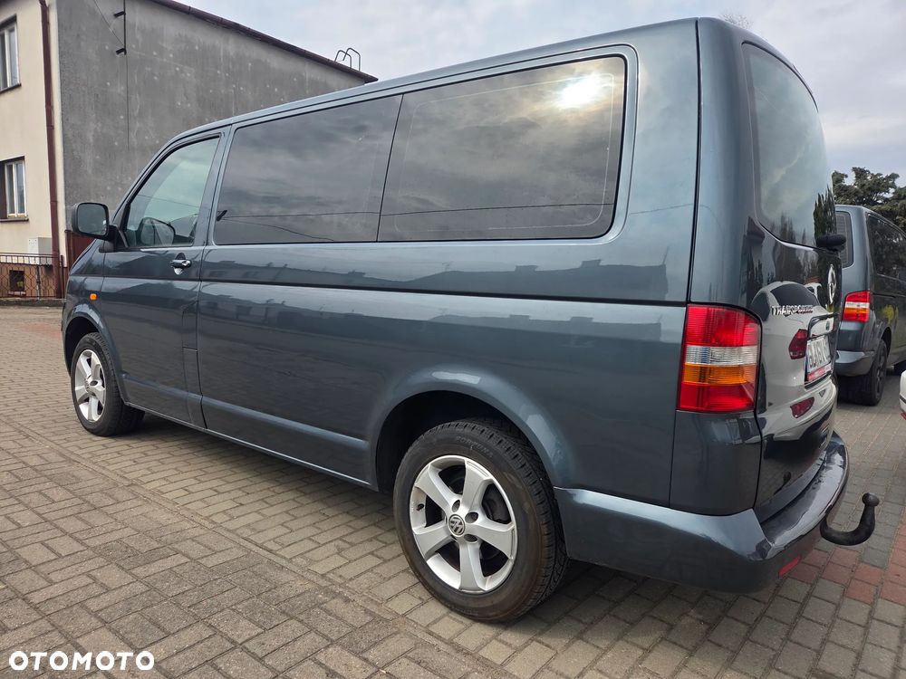Volkswagen Transporter - 4