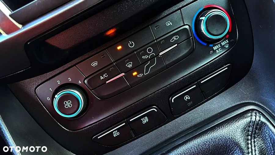 Ford Transit Connect 3 osoby LONG MAXI Klima Navi Kamera Czujniki parkowania GrzSzyba Bluetooth Apple Car Play Android Auto Bagażnik dachowy Hak Nowy rozrząd i oleje Gotowy do jazdy Pełny 2019 rok - 23