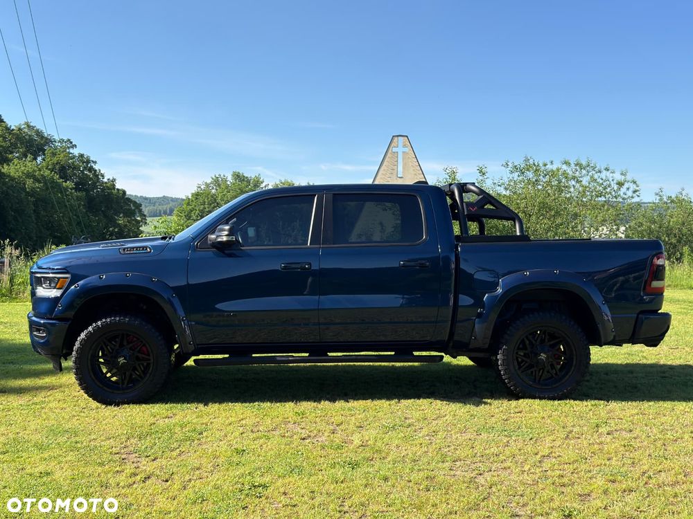 Dodge RAM 5.7 4x4 - 18