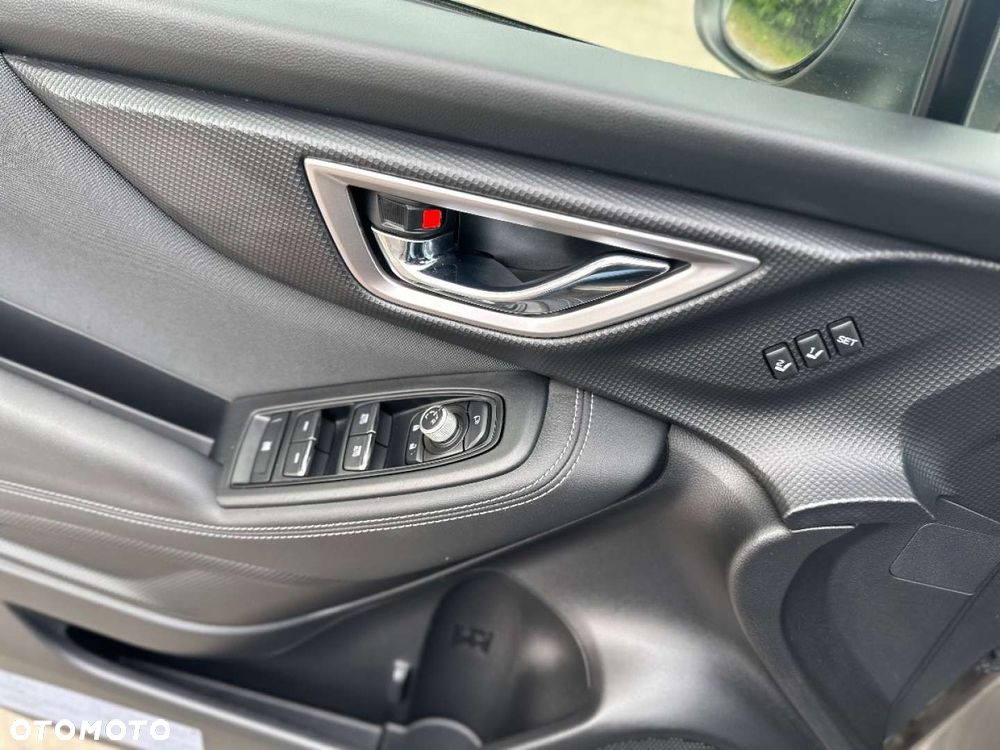 Subaru Forester 2.0i-L Exclusive Navi (EyeSight) Lineartronic - 38