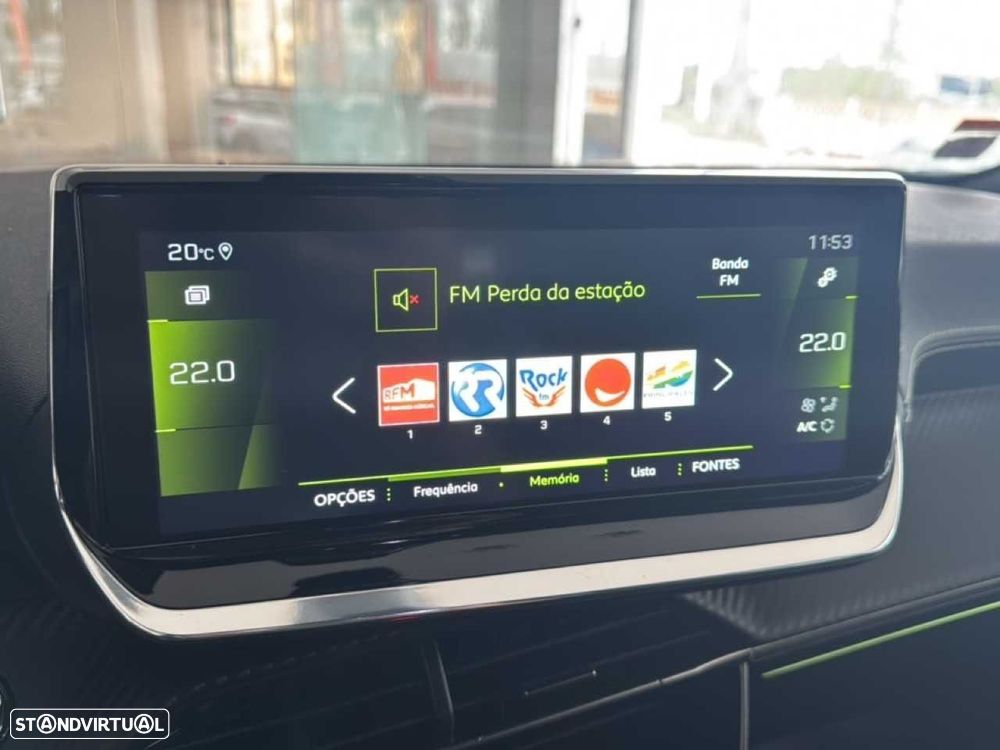 Peugeot 2008 1.2 PureTech GT - 19