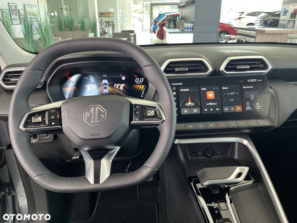 MG ZS Hybrid+ - 15