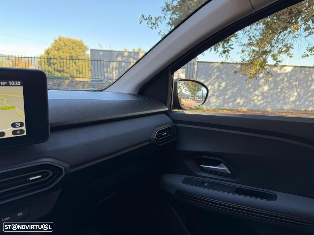 Dacia Jogger 1.6 Hybrid SL Extreme 7L - 29