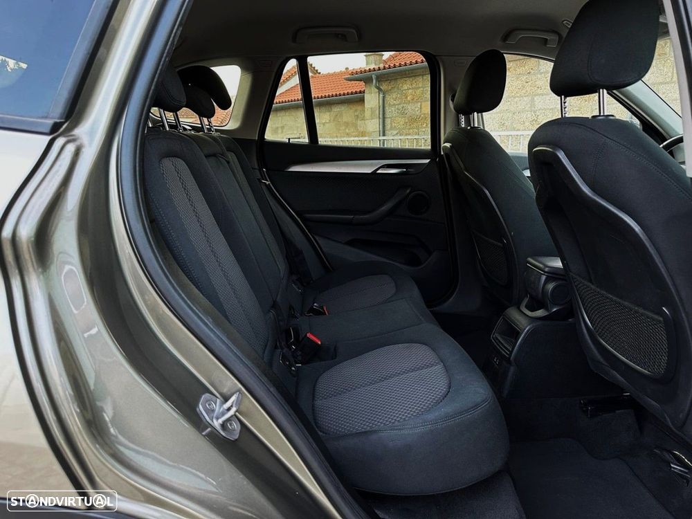 BMW X1 18 d sDrive Auto - 18
