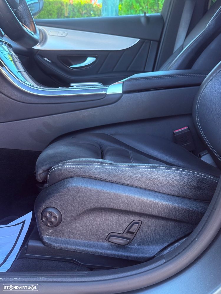 Mercedes-Benz GLC 300 de 4Matic 9G-TRONIC AMG Line - 30