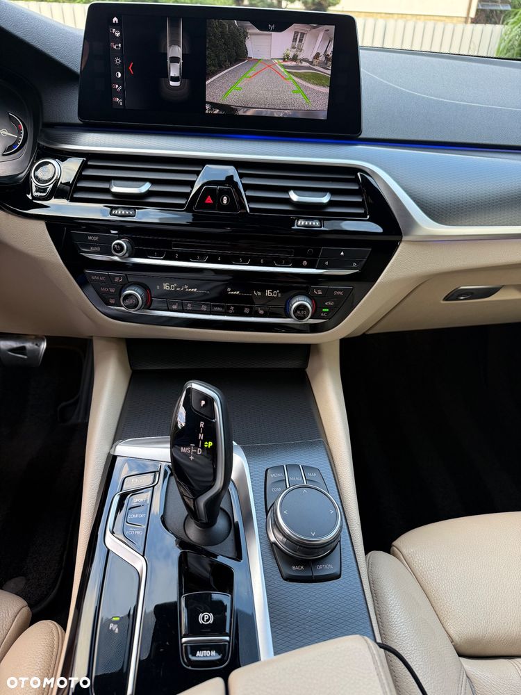 BMW Seria 5 - 10