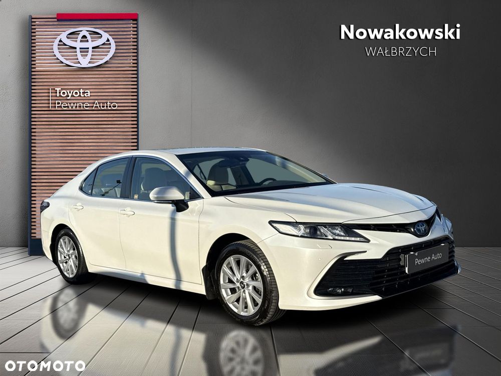Toyota Camry 2.5 Hybrid Comfort CVT - 3
