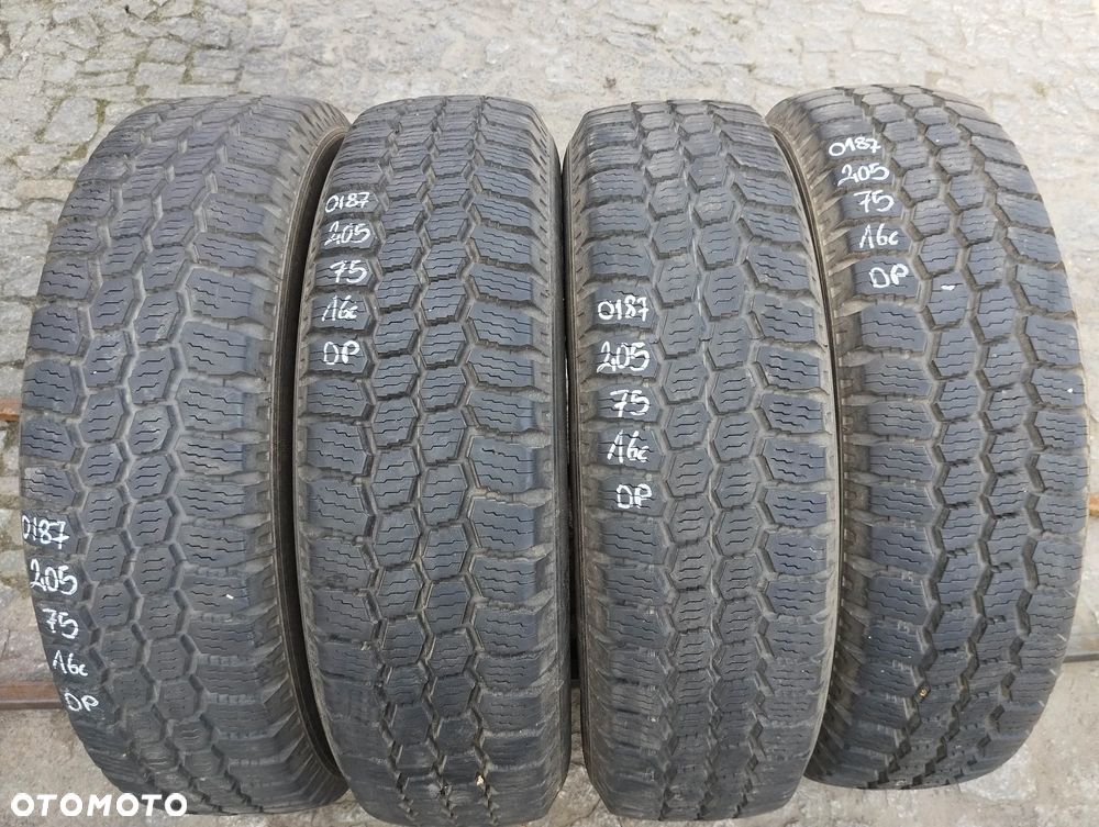 DĘBICA QUARTET FRIGO M+S 205 75 16C 110/108 P - 1