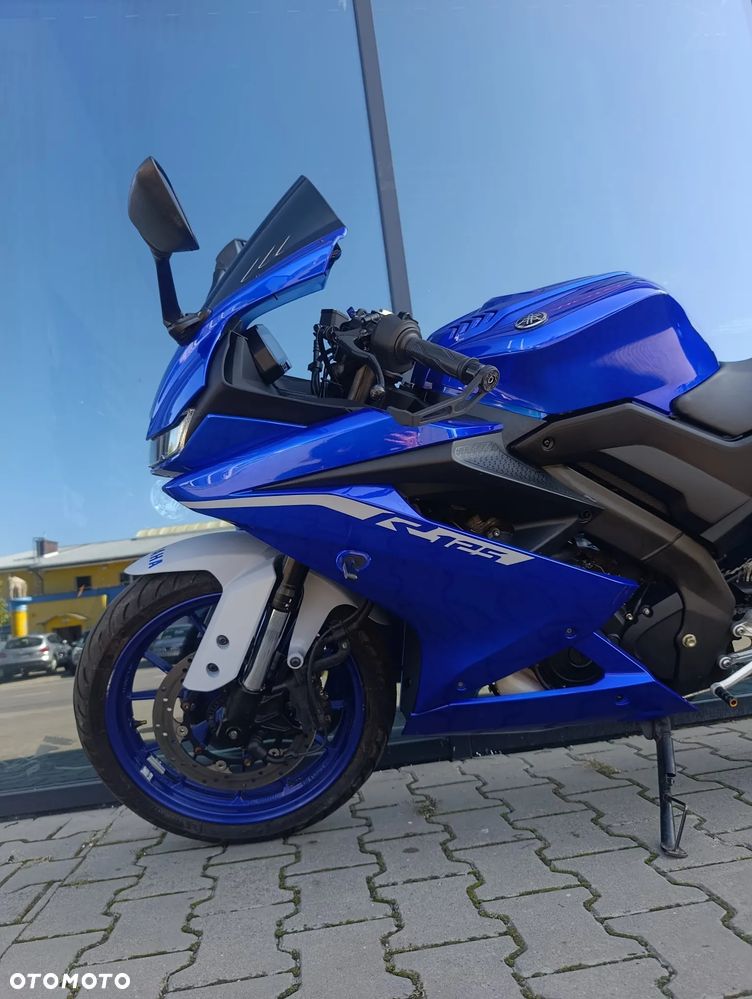 Yamaha YZF - 9