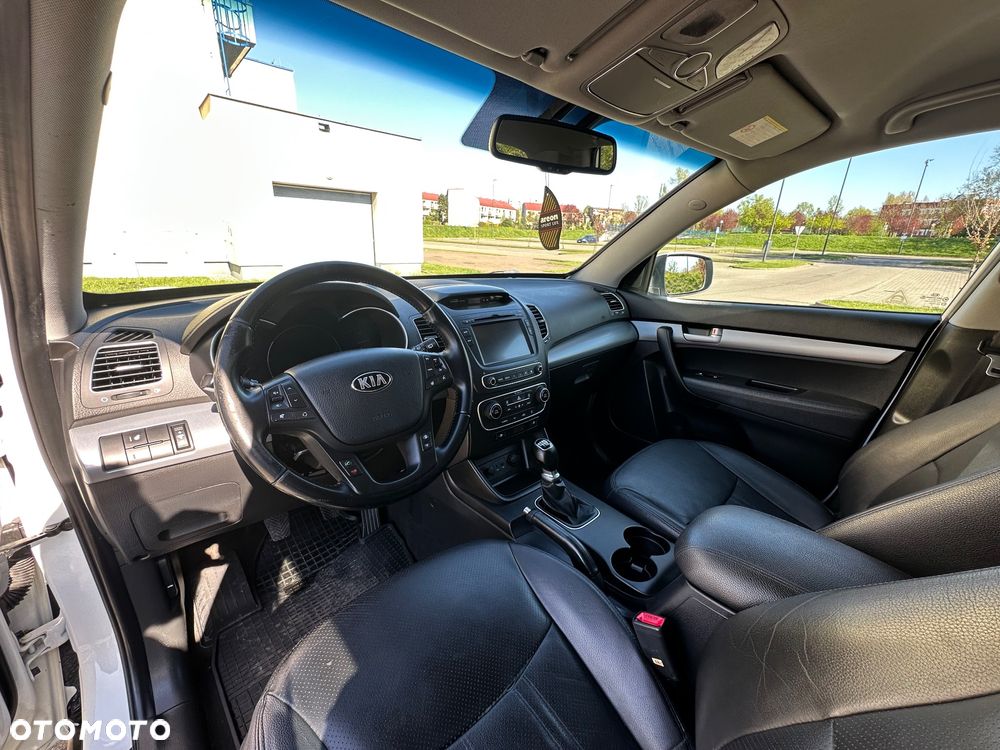 Kia Sorento 2.0 CRDi Voyage 2WD - 30