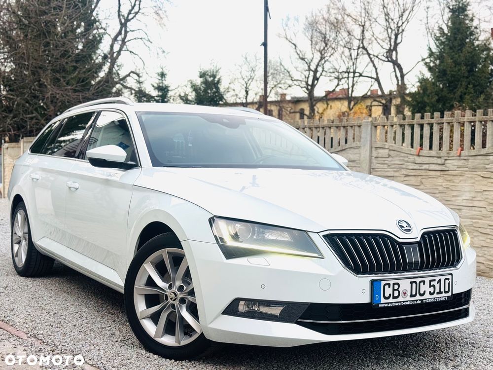 Skoda Superb Combi 2.0 TDI DSG Premium Edition - 2