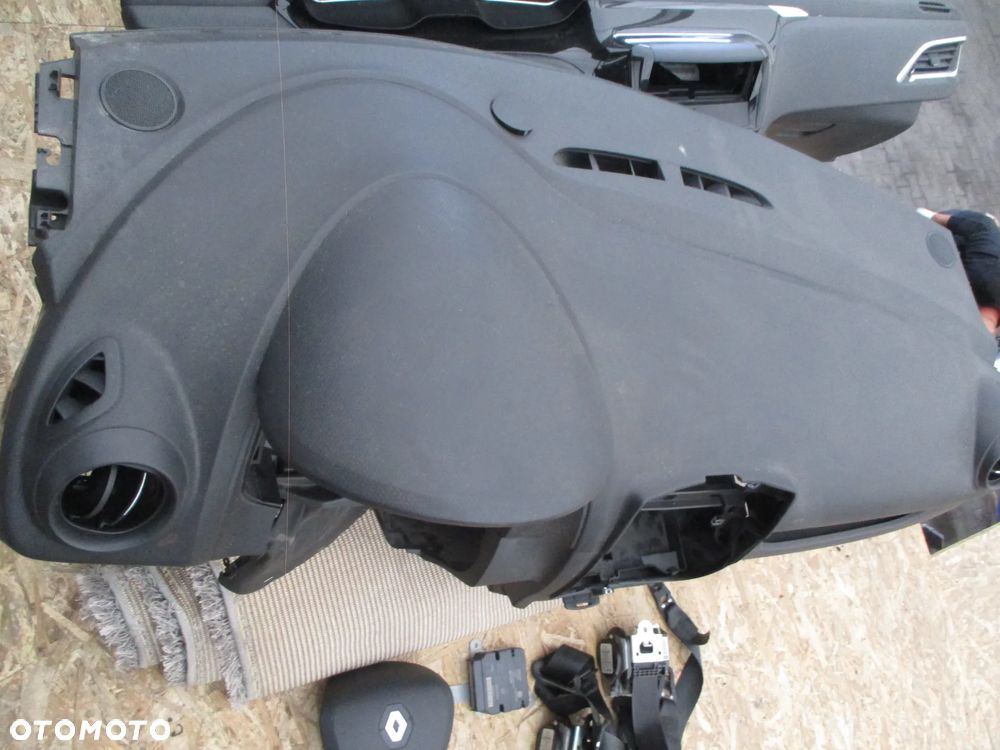 Renault Clio IV 4 2016- LIFTING LIFT konsola poduszki napinacze deska