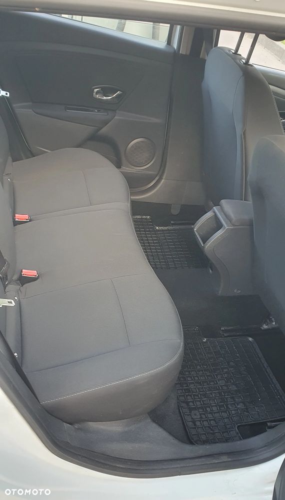 Renault Megane 1.5 dCi Business - 9