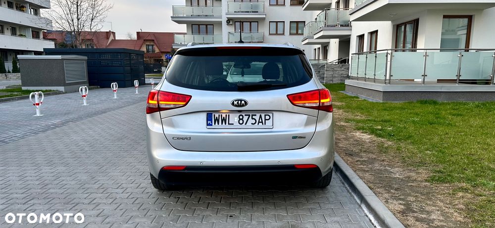 Kia Ceed - 7