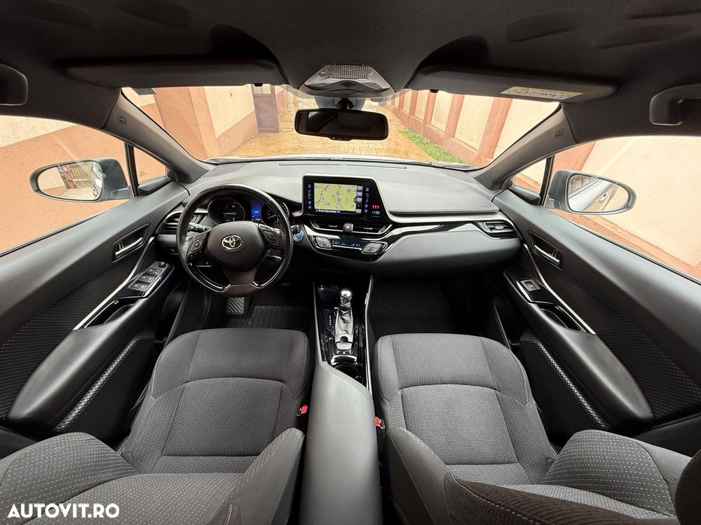 Toyota C-HR - 9