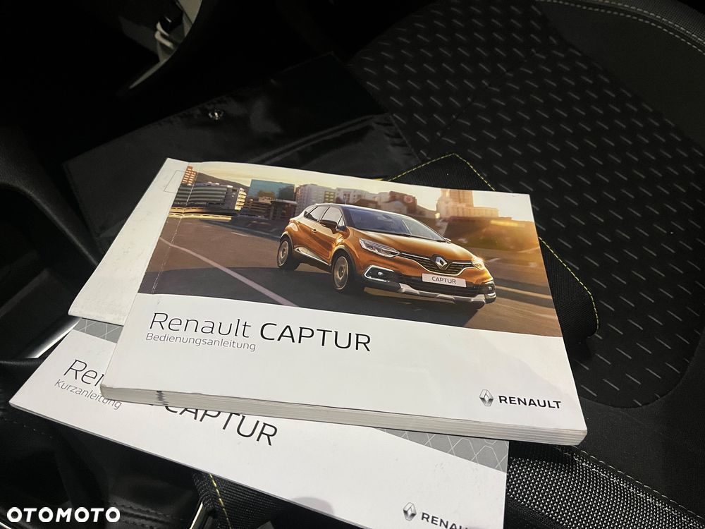 Renault Captur - 32