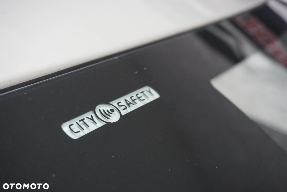 Volvo V60 D4 Geartronic Momentum - 17