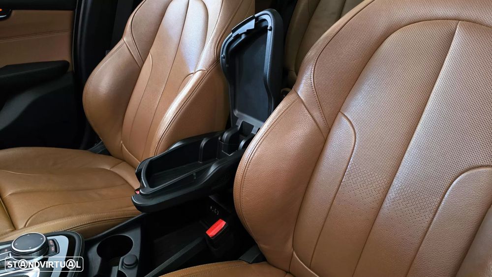 BMW 216 Active Tourer d Line Sport Auto - 53