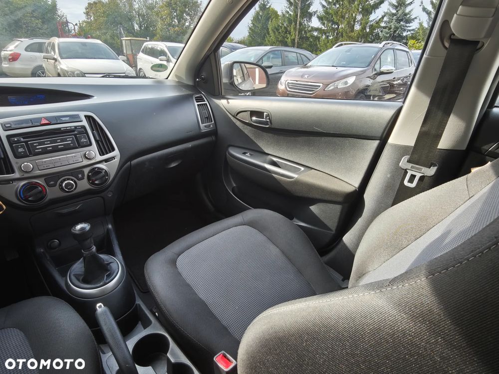 Hyundai i20 1.25 Comfort - 12