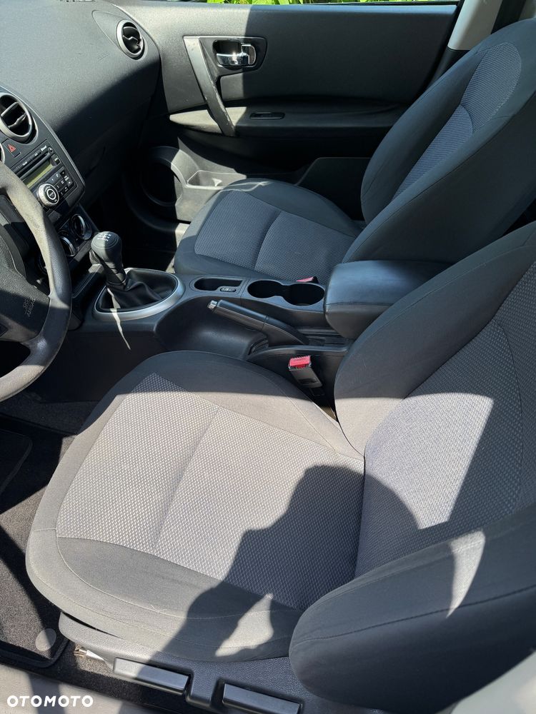Nissan Qashqai 1.6 Visia - 11