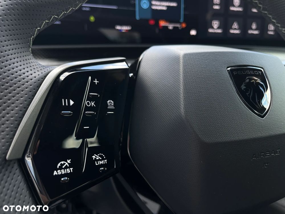 Peugeot 3008 1.2 PureTech mHEV GT S&S e-DCS6 - 22