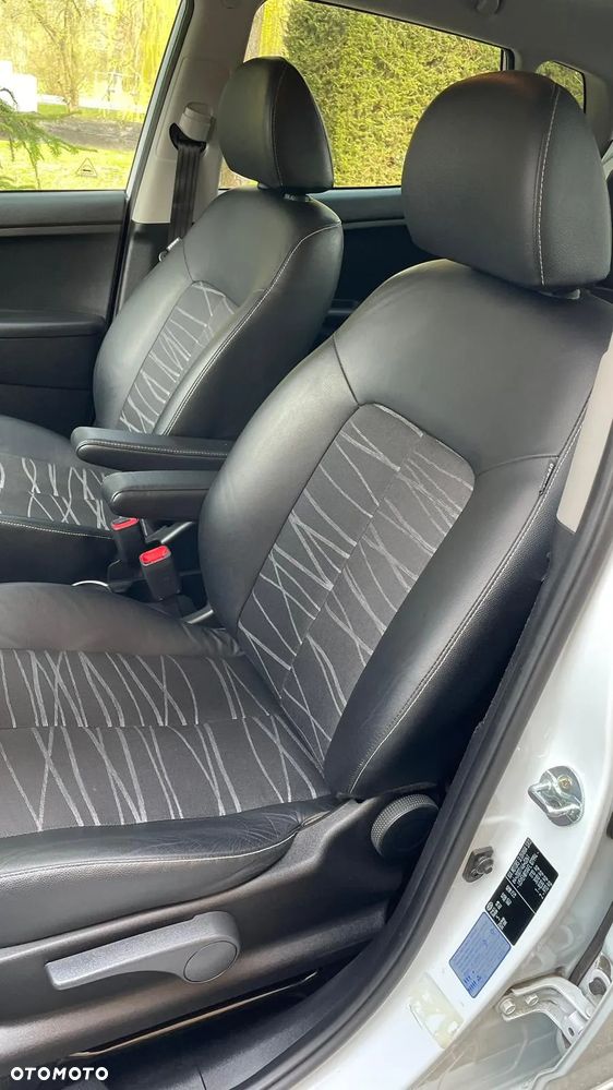 Kia Venga 1.4 CVVT Dream-Team Edition - 17