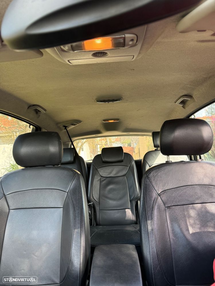 Ford S-Max 2.0 TDCi Titanium 7L - 15